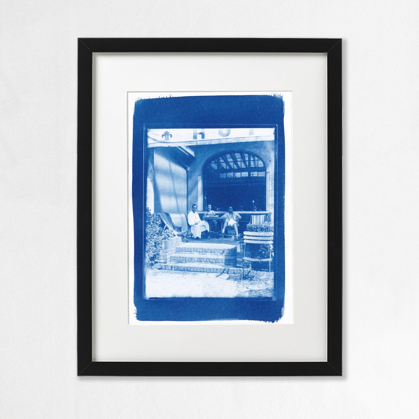 TikTok Hotel Glass Photo Plate