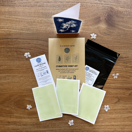 Make your own folded cards: cyanotype Kit
